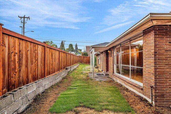 3602 NE 75th St in Seattle, WA - Building Photo - Building Photo