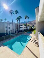 251 E La Verne Way in Palm Springs, CA - Building Photo