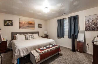 472 E Center St, Unit PG Apartment in Pleasant Grove, UT - Foto de edificio - Building Photo