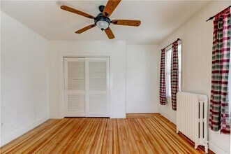 577 Spring St in Newport, RI - Building Photo - Building Photo