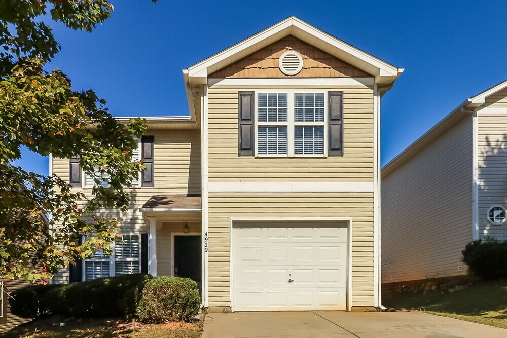 4929 Patricia Ann Ln in Charlotte, NC - Building Photo