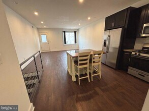 1219 N 5th St in Philadelphia, PA - Foto de edificio - Building Photo