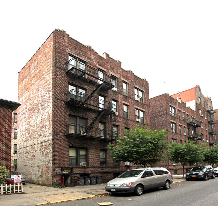 1350 E 18th St in Brooklyn, NY - Building Photo