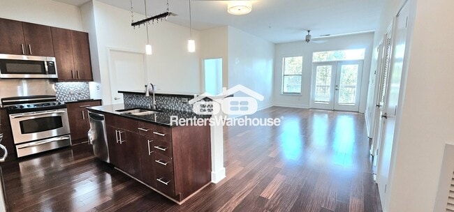 property at 425 Chapel St SW