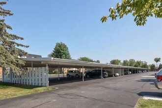 Wicklow Apartments in Saginaw, MI - Building Photo - Building Photo