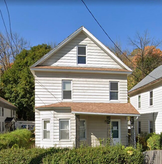 68 Columbia St Rentals in Adams, MA