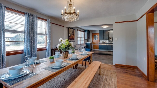 property at 7 Skinner Pl
