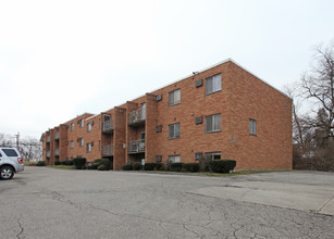 Coachwood Apartments in Cincinnati, OH - Foto de edificio - Building Photo