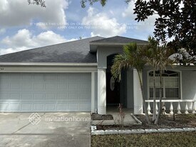 12753 Standbridge Dr, Unit IC in Riverview, FL - Building Photo