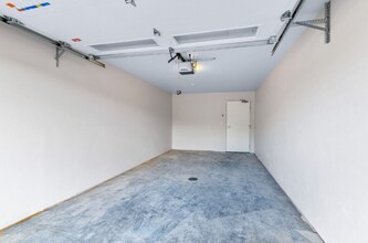 352 Deschane Ave in Crivitz, WI - Foto de edificio - Building Photo