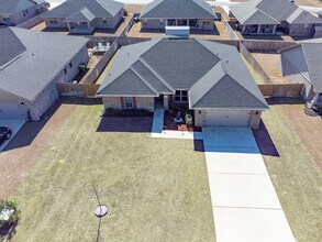 2017 Broad St in Crestview, FL - Building Photo - Building Photo