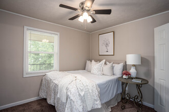 Aspen Meadow Apartments in Hopkinsville, KY - Building Photo - Building Photo