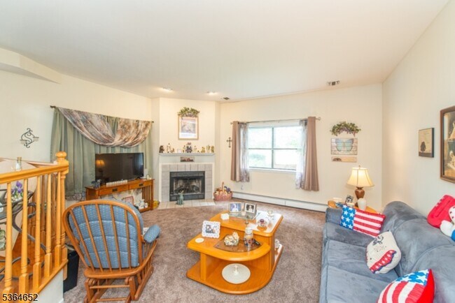 11 Independence Way in Rockaway, NJ - Building Photo - Building Photo