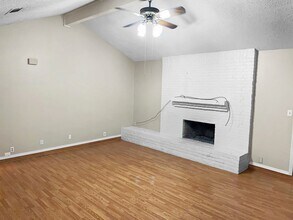 6428 Canyon Cir in Fort Worth, TX - Foto de edificio - Building Photo