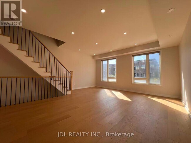 36 Fancamp Dr in Vaughan, ON - Building Photo - Building Photo