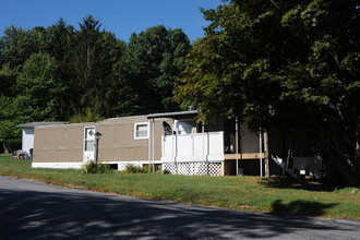 Candlestick Park MHP in Newburgh, NY - Building Photo - Building Photo