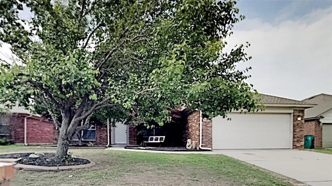 property at 2212 SW 141st Pl