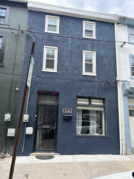 4346 Cresson St in Philadelphia, PA - Foto de edificio