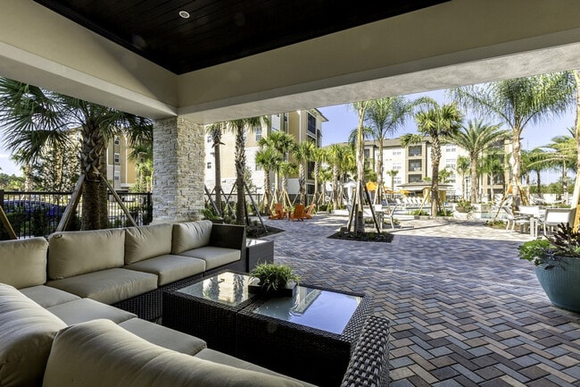 2541 Brown Noddy Ln in Tampa, FL - Building Photo - Building Photo