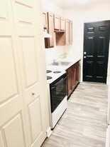 1744 Lyle Ave in Atlanta, GA - Building Photo