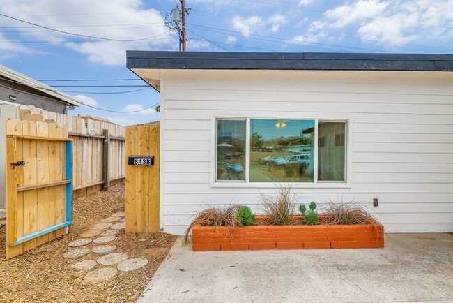 property at 843 Valley Village Dr