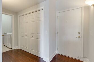 8727 W Bryn Mawr Ave in Chicago, IL - Building Photo - Building Photo