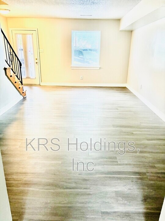5249 Goolsby Ct in Richmond, VA - Building Photo