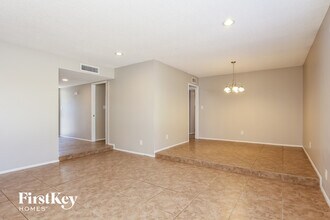 4054 W Mission Ln in Phoenix, AZ - Building Photo - Building Photo