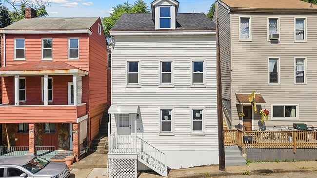 property at 529 Spruce St