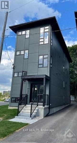 property at 805 Maplewood Ave
