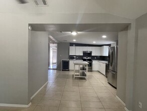 2335 N 28th St in Phoenix, AZ - Building Photo - Building Photo