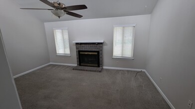 125 Larson Dr in Summerville, SC - Building Photo - Building Photo