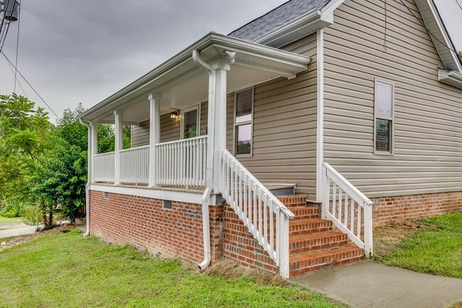 314 S Government St in Lincolnton, NC - Building Photo - Building Photo