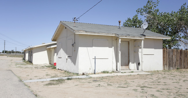 18164 Jonathan St in Adelanto, CA - Building Photo - Building Photo