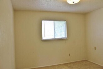 104 George Hopper Rd in Midlothian, TX - Building Photo - Building Photo