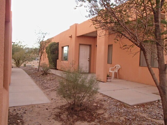 4836 Reagan Dr in Fort Mohave, AZ - Building Photo - Building Photo