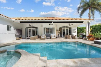 7302 SW 122 Ct in Miami, FL - Building Photo - Building Photo