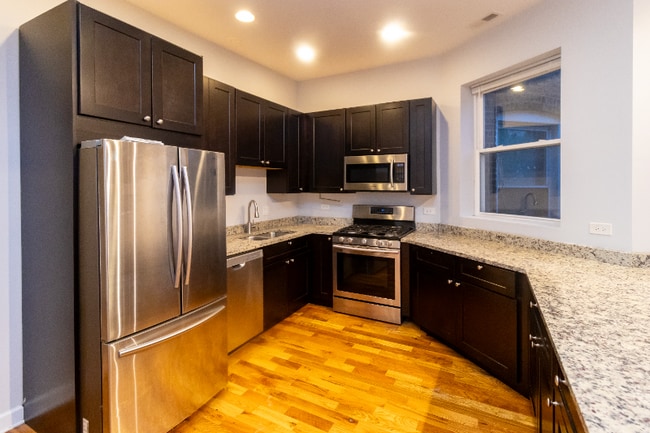 6136 S Ingleside Ave in Chicago, IL - Building Photo - Building Photo