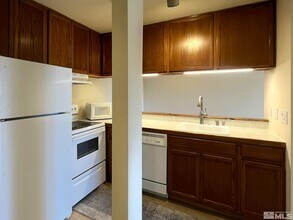 2750 Plumas St in Reno, NV - Building Photo - Building Photo