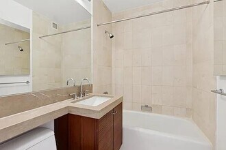 30 Little W St in New York, NY - Building Photo - Building Photo