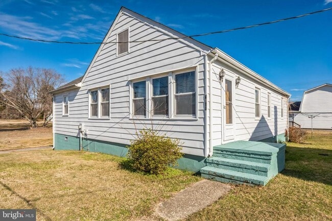 property at 4870 Calvert Dr