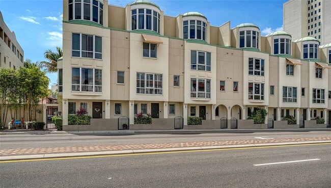 235 Cocoanut Ave in Sarasota, FL - Building Photo - Building Photo