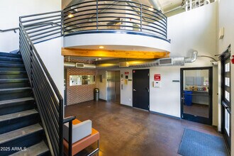 914 E Osborn Rd in Phoenix, AZ - Building Photo - Building Photo