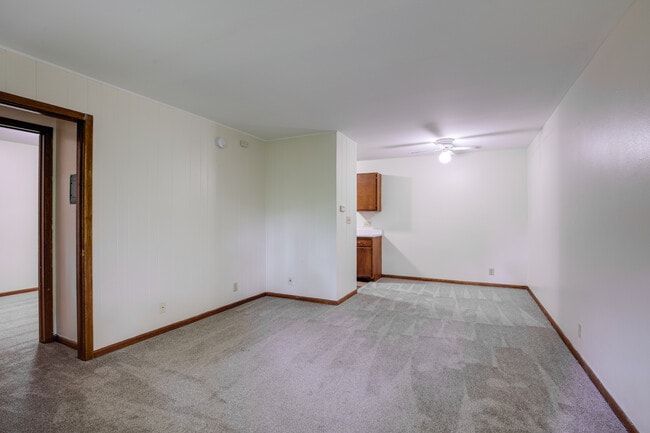 417 Washington St Apartments in Eau Claire, WI - Foto de edificio - Interior Photo