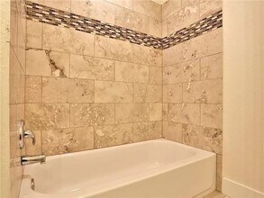 909 Reinli St in Austin, TX - Building Photo - Building Photo