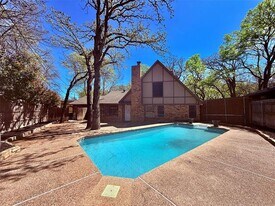 4804 Fawn Valley Ct in Arlington, TX - Building Photo
