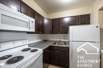 7310 W North Ave, Unit 1b in Elmwood Park, IL - Building Photo - Building Photo