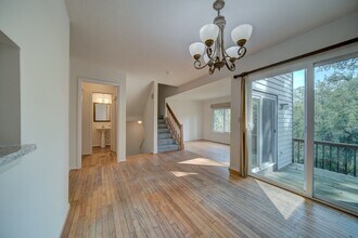5481 Vantage Point Rd in Columbia, MD - Building Photo - Building Photo