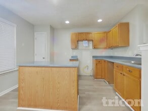 218 Osmanthus Way in Canton, GA - Building Photo - Building Photo