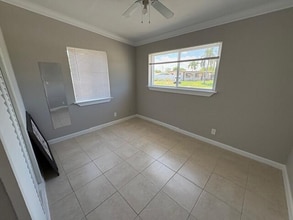 5580 Honeysuckle Dr in West Palm Beach, FL - Foto de edificio - Building Photo